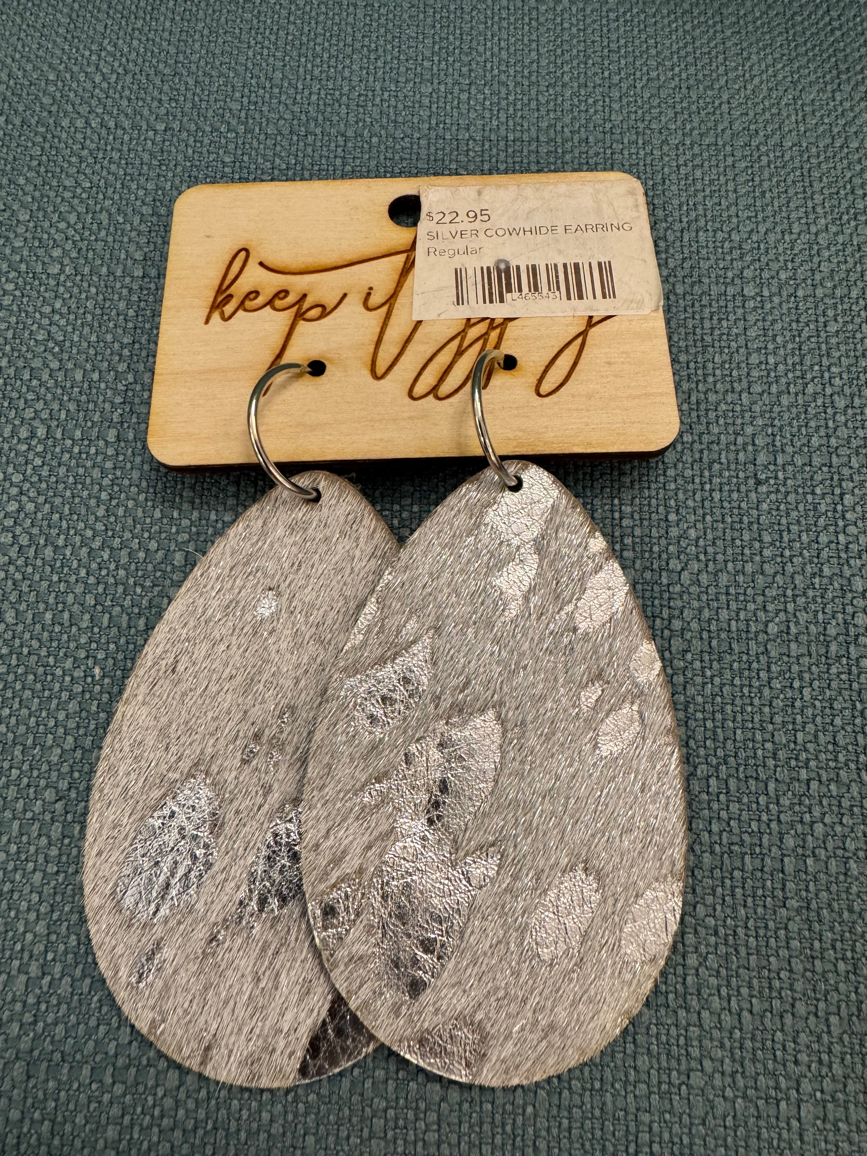 SILVER COWHIDE EARRING
