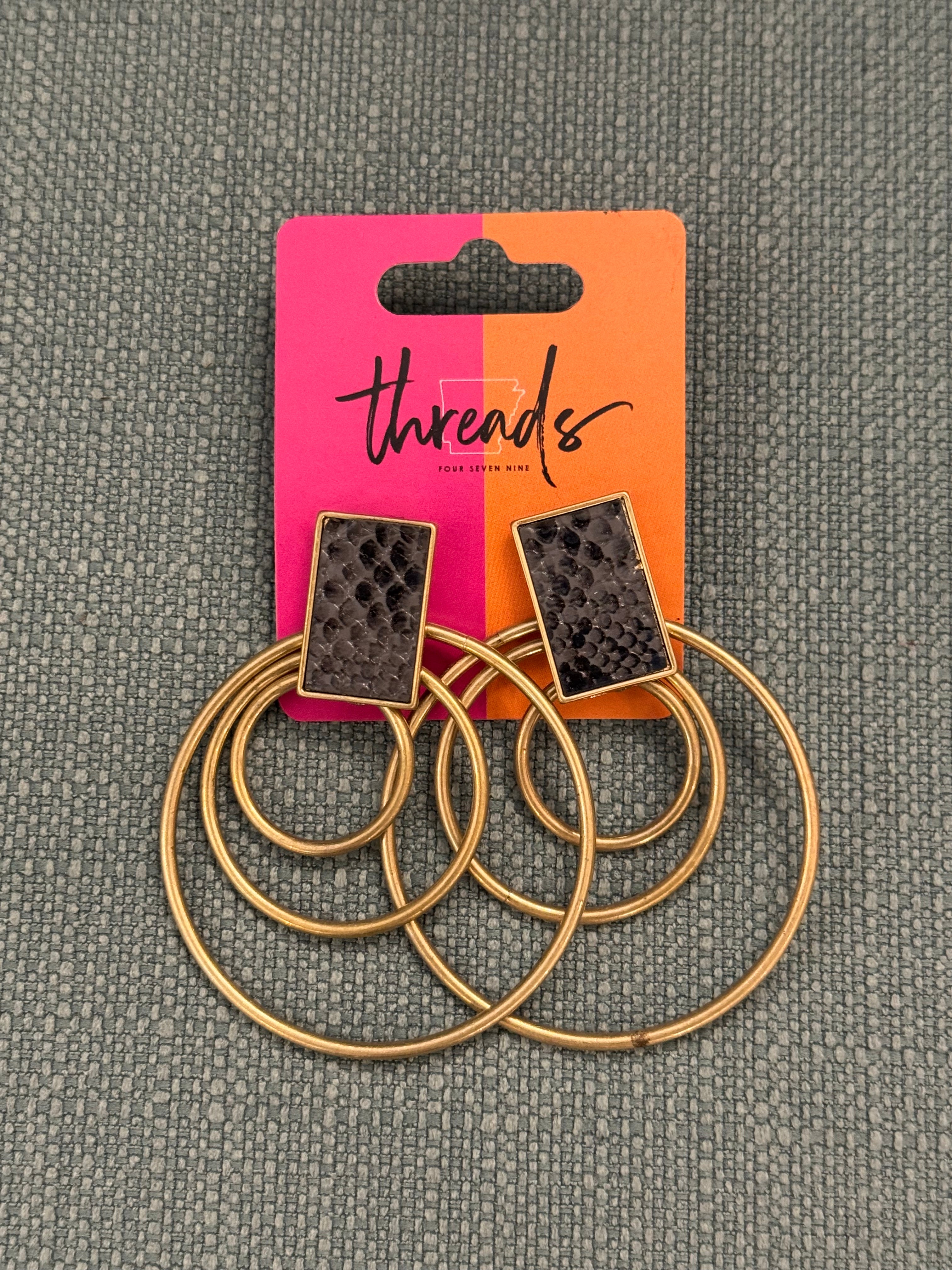 GREY SNAKE PRINT EARRING