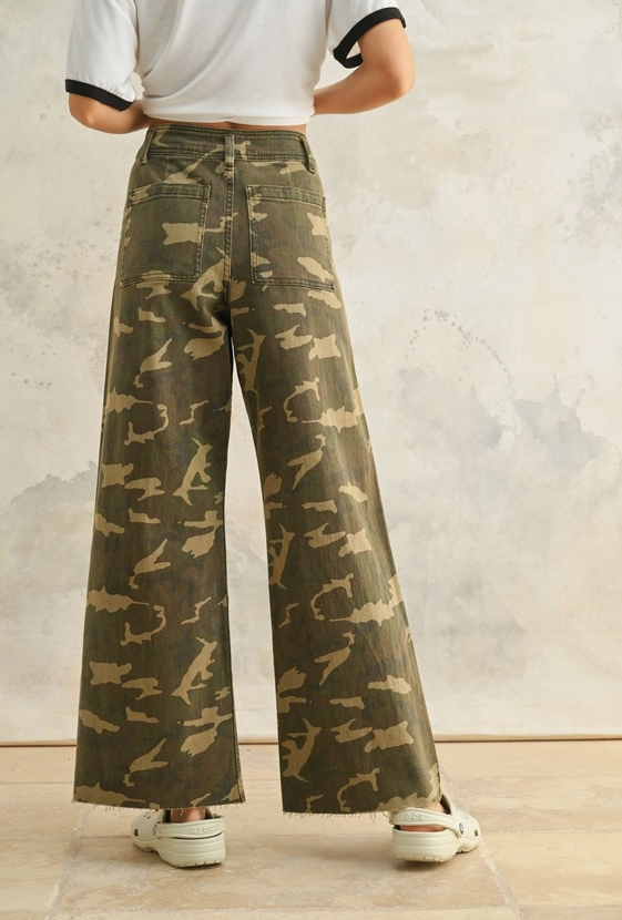 Camo Print Stretch Pants