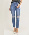 DISTRESSED RELAXED FIT SKINNY