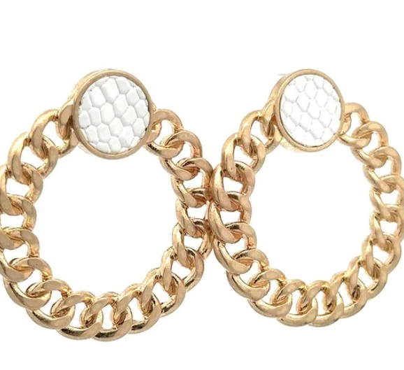 WHITE CHAIN HOOPS